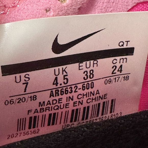 Nike Air VaporMax Active Fuchsia Pink Running Shoes Women's Size 7 Sneakers - Picture 10 of 14